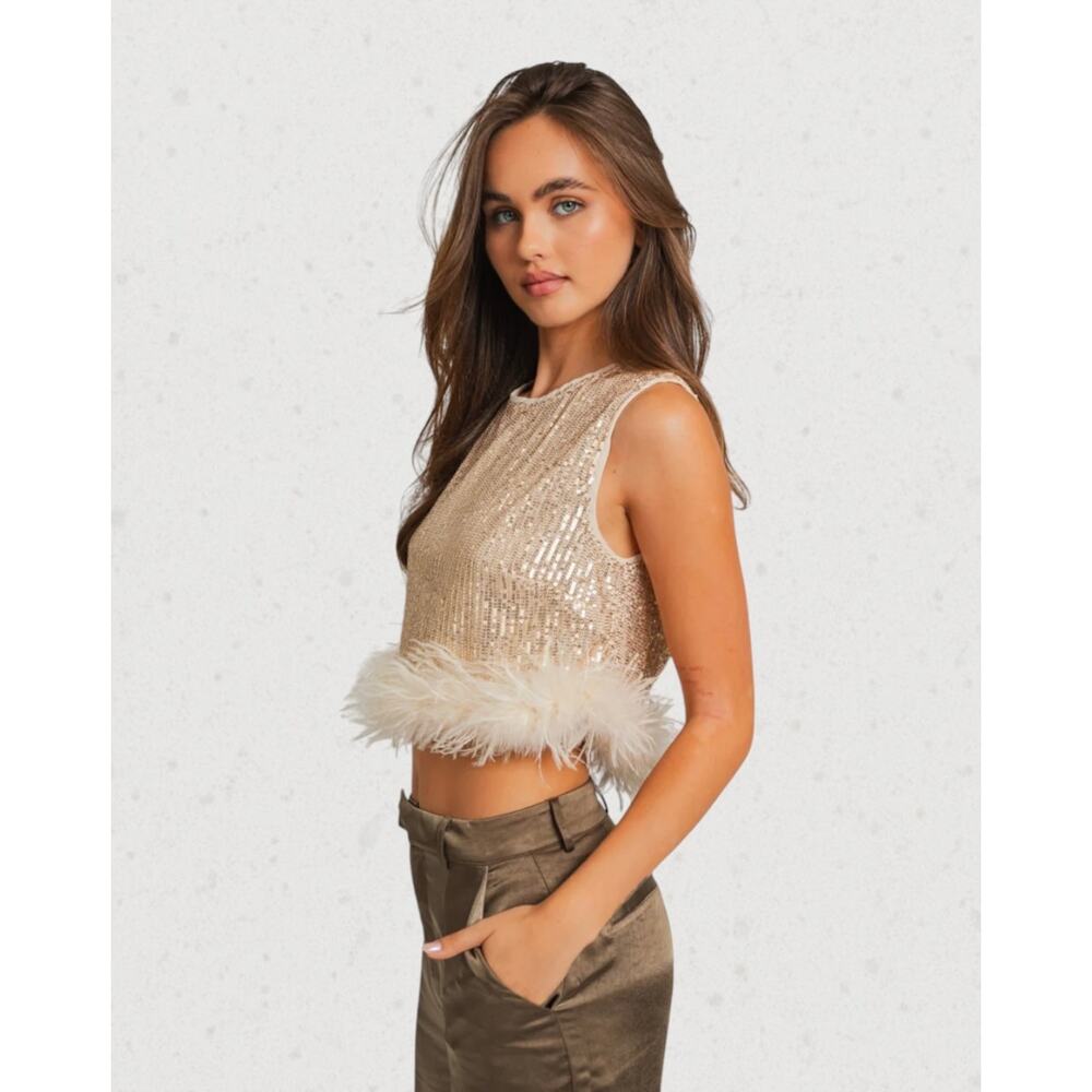 Le Lis Natalia Feather Trim Sequin Top NWT Small Glam Party Tank - Picture 3 of 14